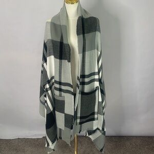 Laggenlook heritage plaid acrylic poncho wrap women’s one size pockets raw hem
